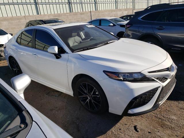 4T1S11AK6PU825664 - 2023 TOYOTA CAMRY SE NIGHT SHADE WHITE photo 4
