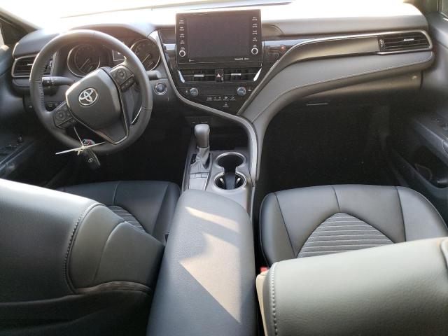 4T1S11AK6PU825664 - 2023 TOYOTA CAMRY SE NIGHT SHADE WHITE photo 8