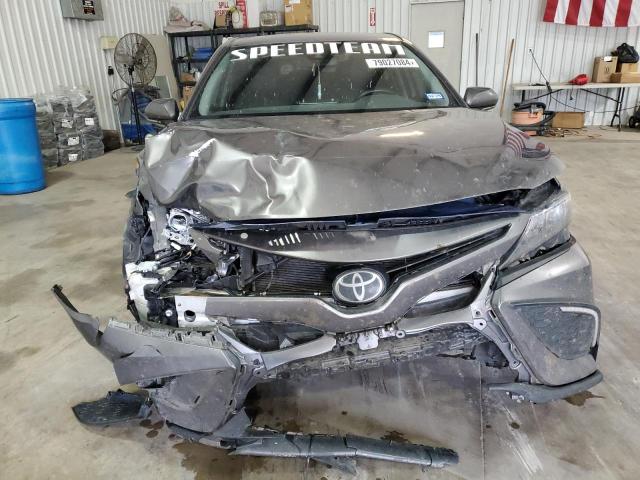 4T1G11AKXRU842881 - 2024 TOYOTA CAMRY SE NIGHT SHADE GRAY photo 5