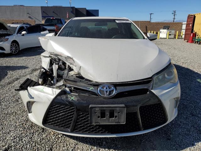 4T1BF1FK8GU551443 - 2016 TOYOTA CAMRY LE WHITE photo 5