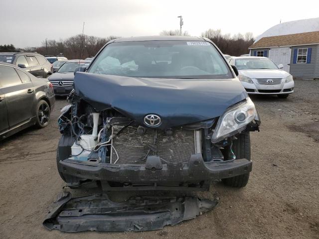 5TDKK3DC3CS262573 - 2012 TOYOTA SIENNA LE BLUE photo 5