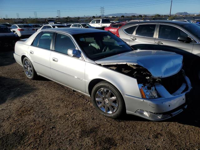 1G6KH5E64BU113072 - 2011 CADILLAC DTS PREMIUM COLLECTION SILVER photo 4