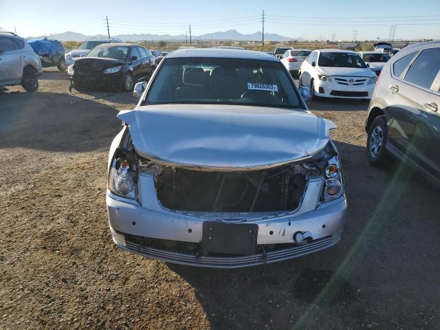 1G6KH5E64BU113072 - 2011 CADILLAC DTS PREMIUM COLLECTION SILVER photo 5