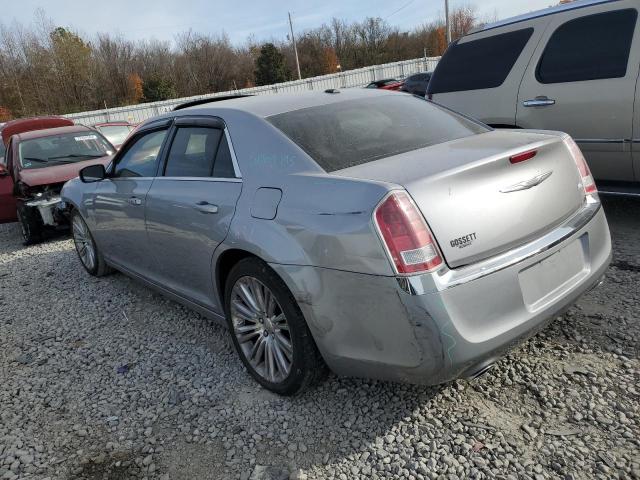 2C3CCAAG5DH632326 - 2013 CHRYSLER 300 GRAY photo 2