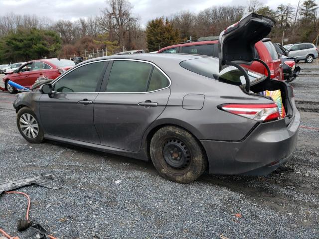 4T1B11HK6JU530688 - 2018 TOYOTA CAMRY L GRAY photo 2