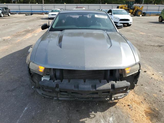 1ZVBP8AM8B5158853 - 2011 FORD MUSTANG GRAY photo 5