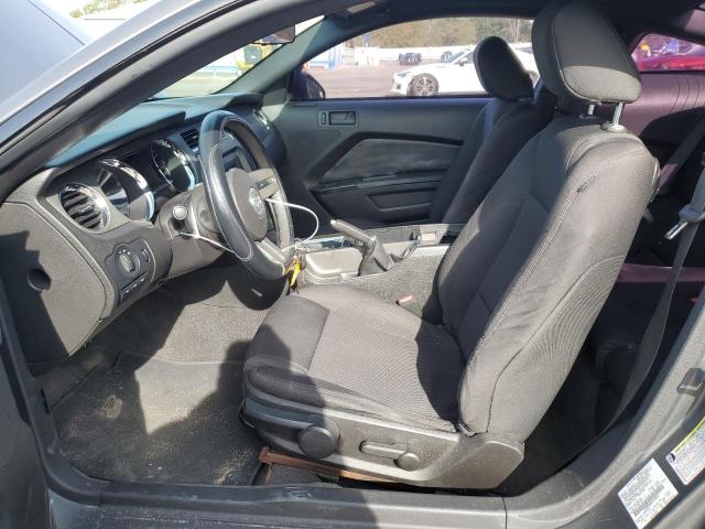 1ZVBP8AM8B5158853 - 2011 FORD MUSTANG GRAY photo 7