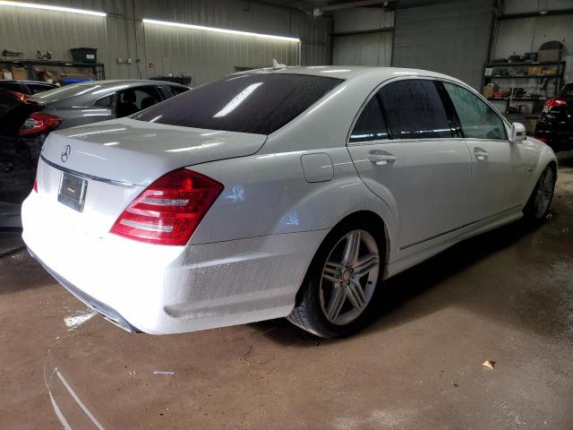 WDDNG7DB7CA420445 - 2012 MERCEDES-BENZ S 550 WHITE photo 3