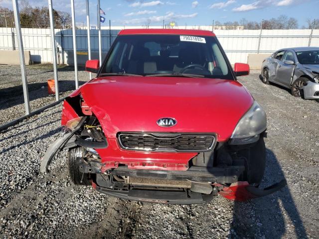 KNDJT2A54D7505263 - 2013 KIA SOUL RED photo 5