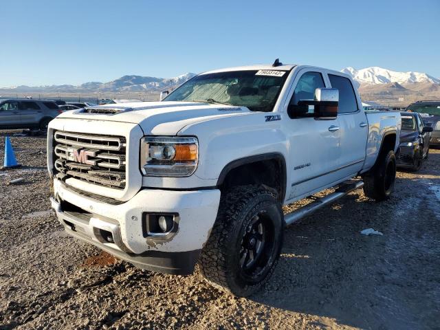 1GT12TEY6JF210745 - 2018 GMC SIERRA K2500 SLT WHITE photo 1