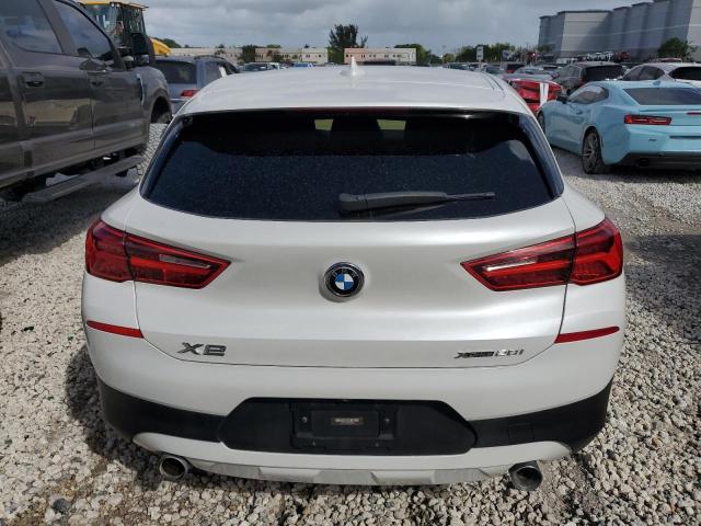 WBXYJ5C38JEF74486 - 2018 BMW X2 XDRIVE28I WHITE photo 6