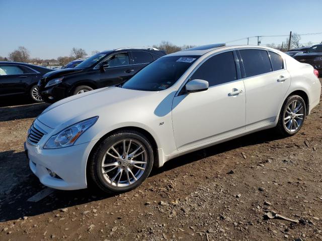 JN1CV6AR9FM524184 - 2015 INFINITI Q40 WHITE photo 1