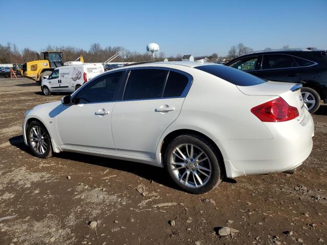 JN1CV6AR9FM524184 - 2015 INFINITI Q40 WHITE photo 2