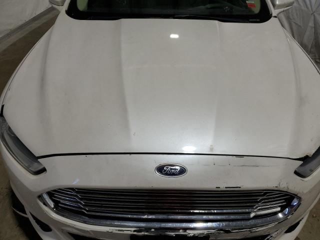 3FA6P0H78FR203434 - 2015 FORD FUSION SE WHITE photo 11