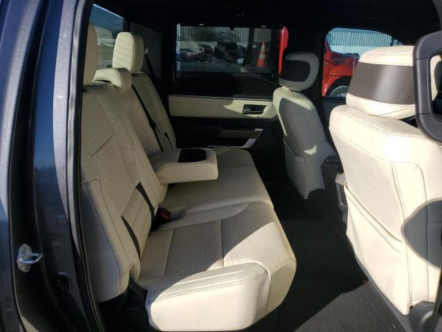 5TFMA5AB3NX001962 - 2022 TOYOTA TUNDRA CREWMAX PLATINUM Grau Foto 10