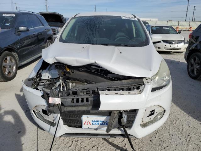 1FMCU0GX3EUD18677 - 2014 FORD ESCAPE SE WHITE photo 5