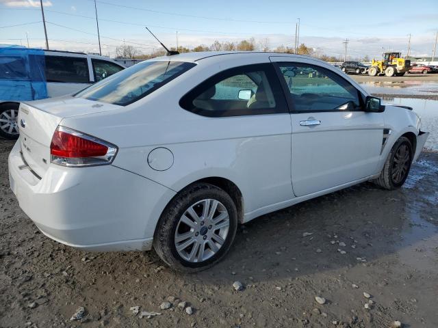 1FAHP33N18W171135 - 2008 FORD FOCUS SE WHITE photo 3