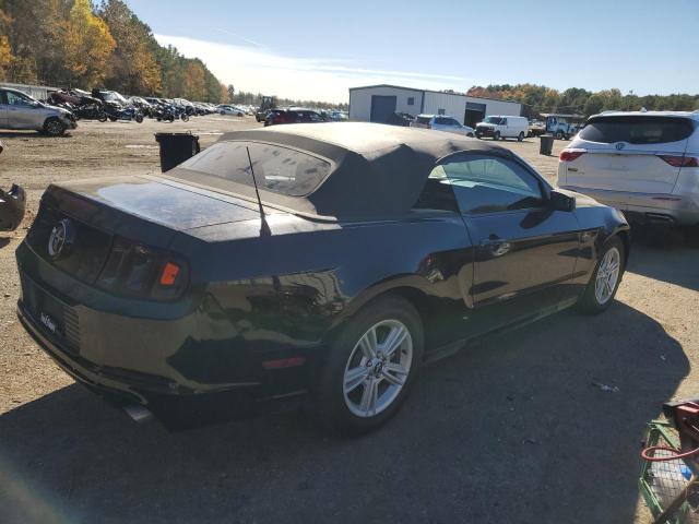 1ZVBP8EM7E5264497 - 2014 FORD MUSTANG BLACK photo 3