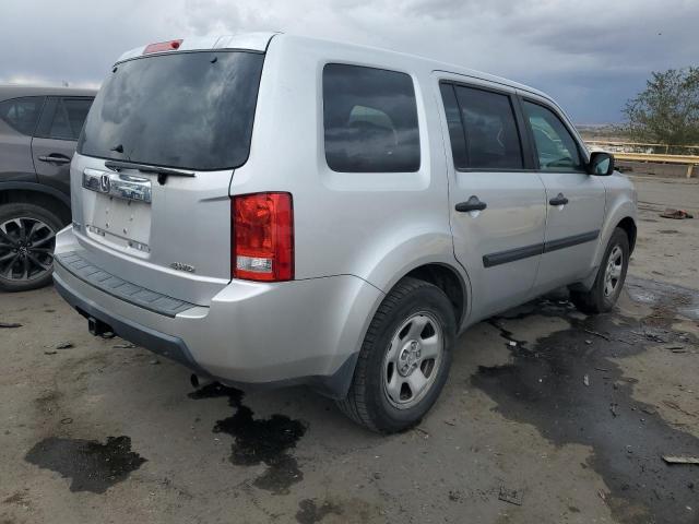 5FNYF4H21AB030397 - 2010 HONDA PILOT LX SILVER photo 3