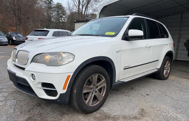 5UXZW0C52BL369522 - 2011 BMW X5 XDRIVE35D WHITE photo 2