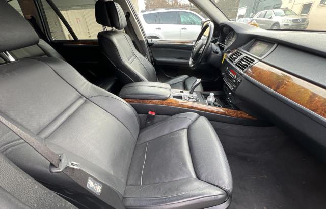 5UXZW0C52BL369522 - 2011 BMW X5 XDRIVE35D WHITE photo 5