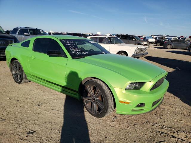 1ZVBP8AM9E5270565 - 2014 FORD MUSTANG GREEN photo 4