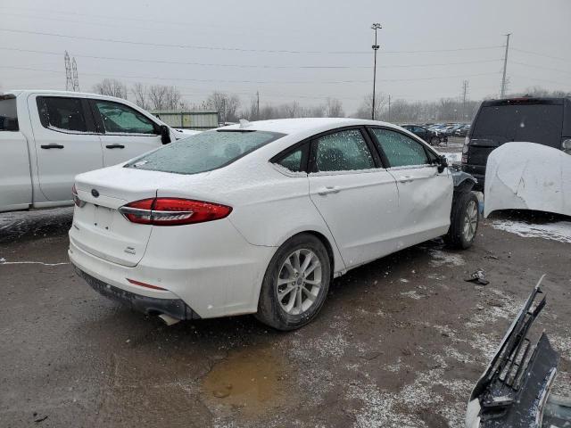 3FA6P0HDXLR221113 - 2020 FORD FUSION SE WHITE photo 3