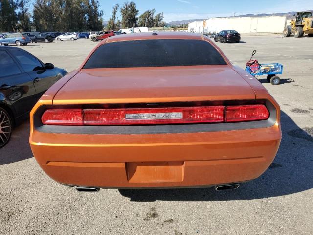 2B3CJ4DG8BH542021 - 2011 DODGE CHALLENGER ORANGE photo 6