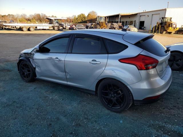 1FADP3K28GL307203 - 2016 FORD FOCUS SE SILVER photo 2