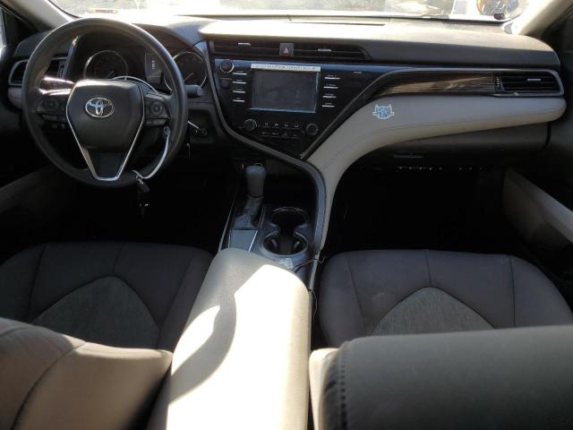 4T1B11HK1KU692195 - 2019 TOYOTA CAMRY L SILVER photo 8