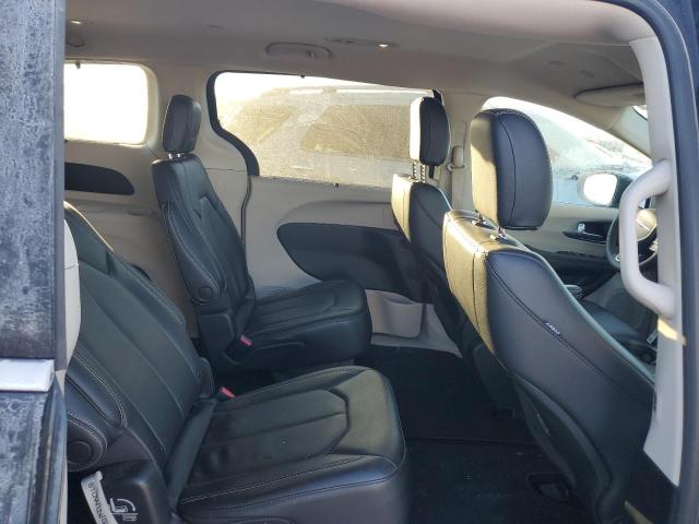 2C4RC1BG8NR178203 - 2022 CHRYSLER PACIFICA TOURING L BLACK photo 11