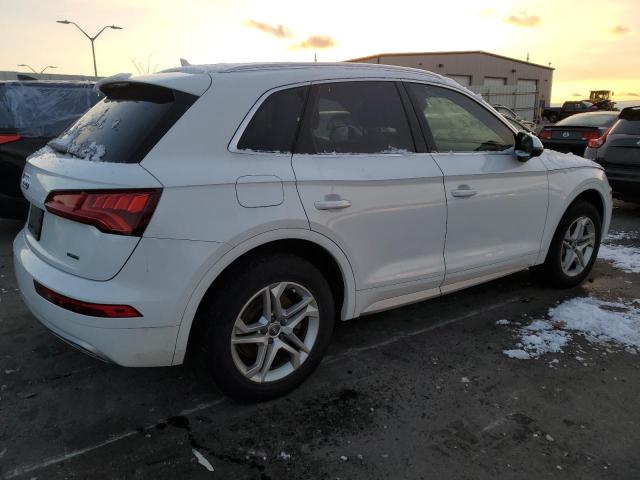 WA1ANAFY6K2140337 - 2019 AUDI Q5 PREMIUM WHITE photo 3