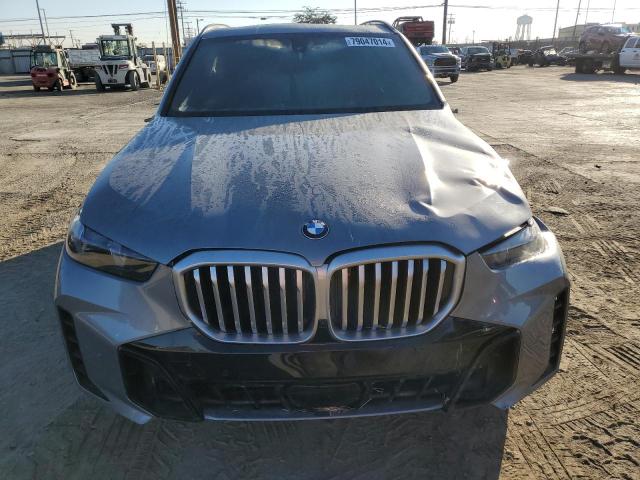 5UX23EU07R9T54418 - 2024 BMW X5 XDRIVE40I GRAY photo 5