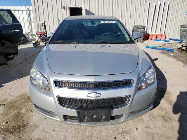 1G1ZC5E03CF260777 - 2012 CHEVROLET MALIBU 1LT Күміс фото 5