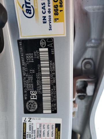 2T1KR32E17C671752 - 2007 TOYOTA COROLLA MA XR GRAY photo 12