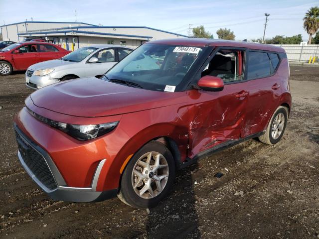 KNDJ23AUXP7852052 - 2023 KIA SOUL LX RED photo 1