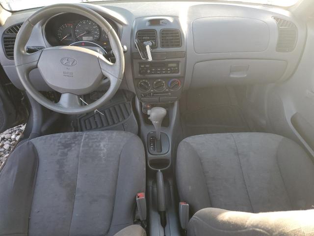 KMHCG45C95U592609 - 2005 HYUNDAI ACCENT GL GRAY photo 8