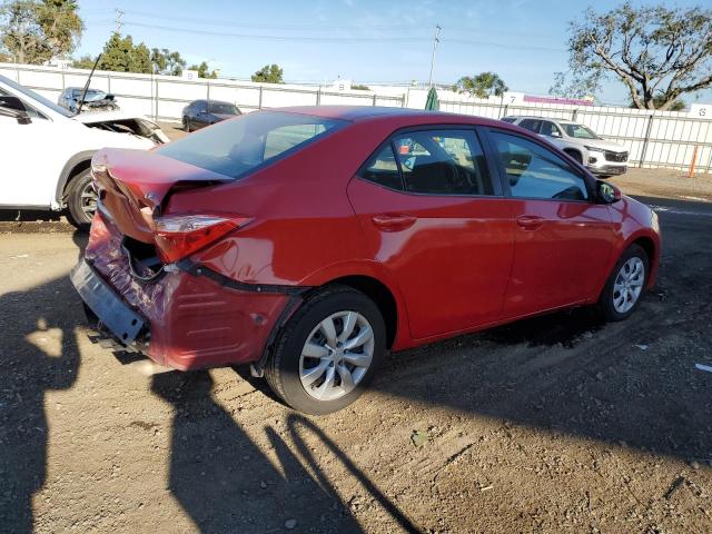 5YFBURHE8JP771640 - 2018 TOYOTA COROLLA L RED photo 3