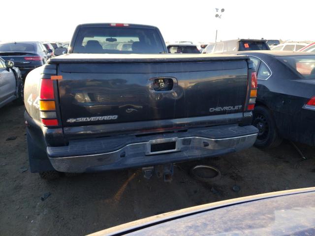 1GCJK39294E385927 - 2004 CHEVROLET SILVERADO K3500 GRAY photo 6