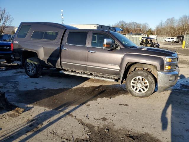 1GC4K0E82FF552129 - 2015 CHEVROLET SILVERADO K3500 LTZ GRAY photo 4