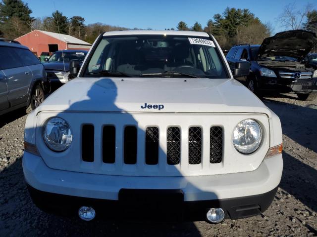 1C4NJRFB9DD248875 - 2013 JEEP PATRIOT LATITUDE WHITE photo 5