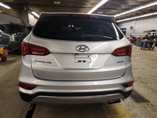 5XYZT3LB4JG524678 - 2018 HYUNDAI SANTA FE S SILVER photo 6