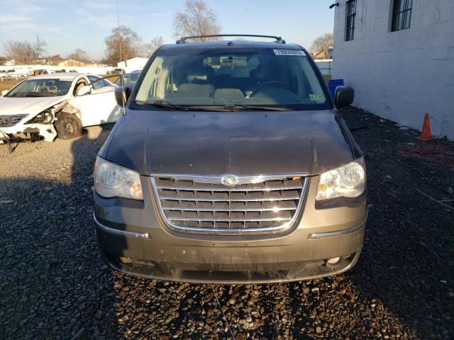 2A4RR5D14AR286921 - 2010 CHRYSLER TOWN & COU TOURING GRAY photo 5