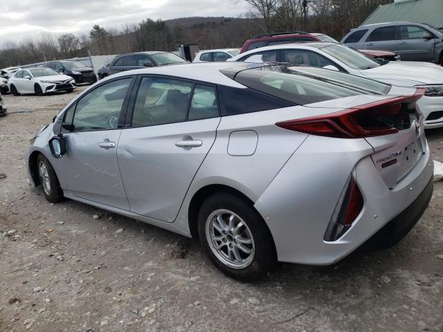 JTDKARFP7H3016320 - 2017 TOYOTA PRIUS PRIM SILVER photo 2