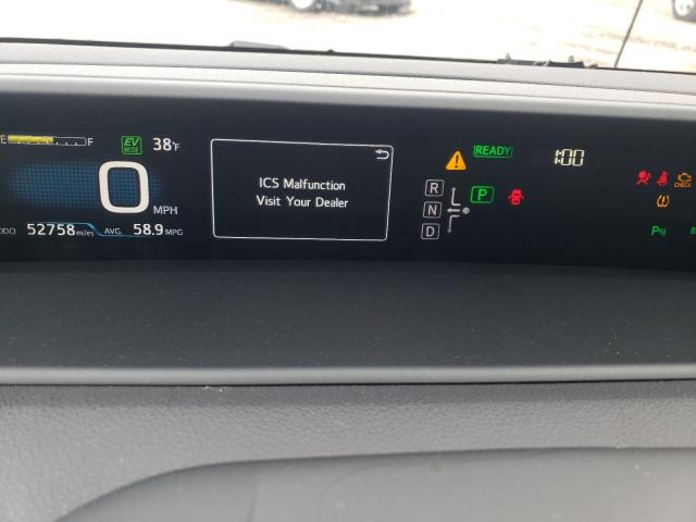 JTDKARFP7H3016320 - 2017 TOYOTA PRIUS PRIM 银色 照片 9