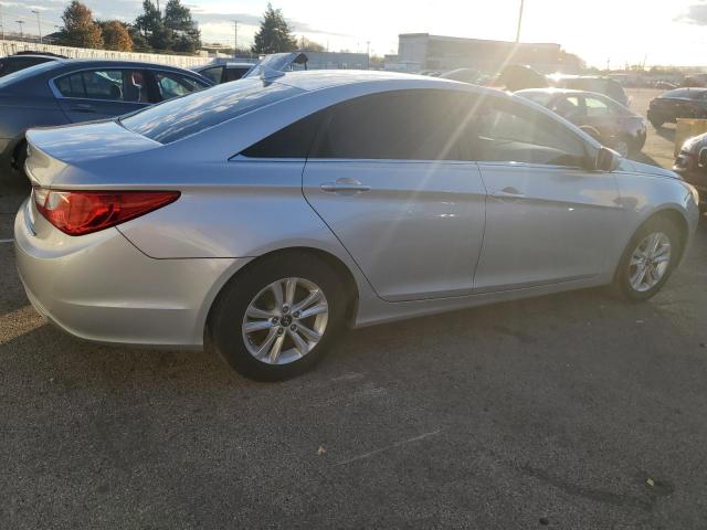 5NPEB4AC1BH104955 - 2011 HYUNDAI SONATA GLS SILVER photo 3