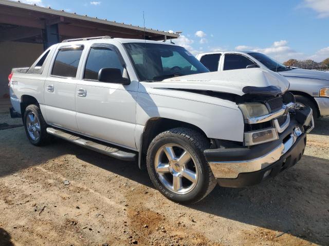 3GNEC12Z85G192356 - 2005 CHEVROLET AVALANCHE C1500 WHITE photo 4