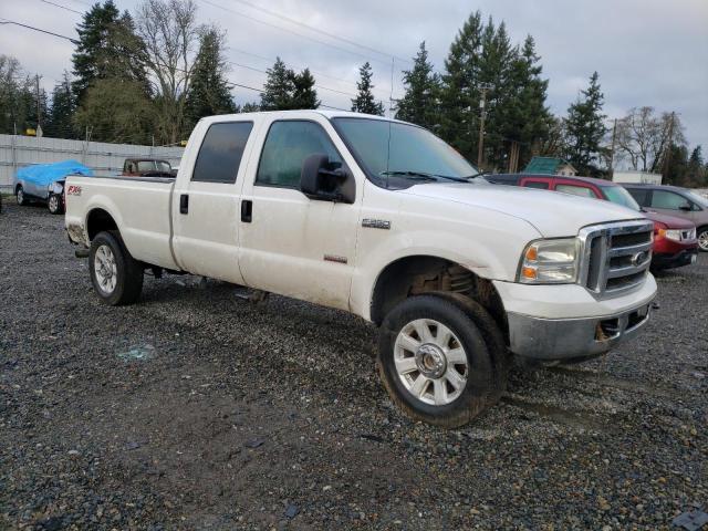 1FTWW31PX5EC91882 - 2005 FORD F350 SRW SUPER DUTY WHITE photo 4