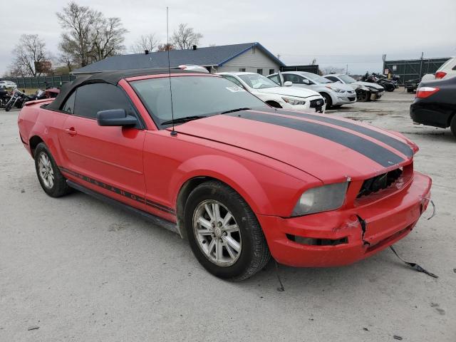 1ZVHT84N785143408 - 2008 FORD MUSTANG RED photo 4