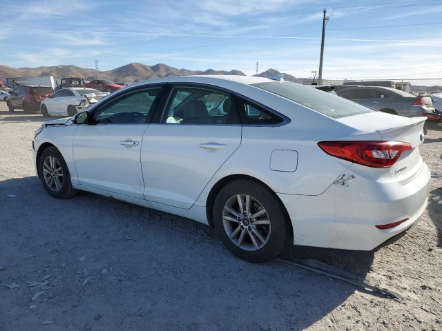 5NPE24AF5HH557608 - 2017 HYUNDAI SONATA SE WHITE photo 2